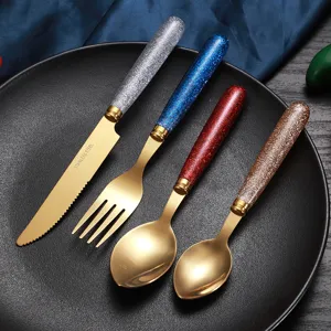 Juego de Cubiertos de Acero Inoxidable de Lujo Ligero Nórdico Chapado en Oro Cuchillo Tenedor Cuchara Juego de Cuatro Piezas Vajilla de Hogar
