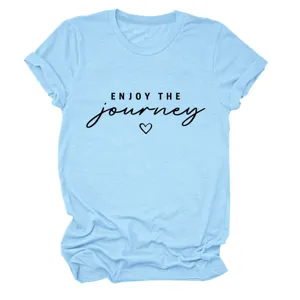 Maglietta da donna azzurra a maniche corte casual con stampa enjoy the journey.