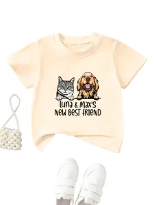 Cute kids short sleeve t-shirt with lovely pet graphic, comfortable round neck top for daily wear.