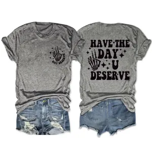 Graues Kurzarm-T-Shirt mit Skelett-Hand-Grafik und positivem Spruch-Druck für Damen.