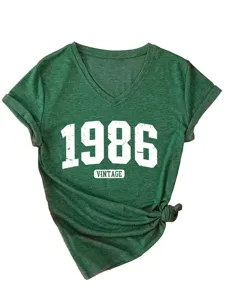 Maglietta donna verde scollo a V manica corta stampa vintage 1986 top casual chic.
