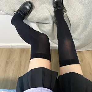 Schwarze Overknee Strümpfe für Damen, süße japanische JK Stil Strumpfwaren Kleidung.