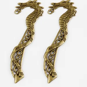 Vintage bronze metal bookmark with unique Chinese style dragon design, perfect for reading fans.