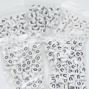 DIY Schmuckzubehör Acryl Buchstaben Flach Runde Alphabet Perlen Weiß Schwarz Buchstaben Zwischenperlen Bastelbedarf