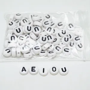 Acryl Buchstaben Perlen weiss rund Alphabet Perlen fuer DIY Schmuckherstellung Basteln.
