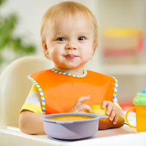 Baby silicone suction bowl with bear ears design, safe and durable toddler feeding tableware for kids.