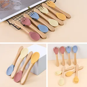 Silikon Baby Löffel und Gabel Set Detail, Holzgriff Kleinkind Esslernen Geschirr.