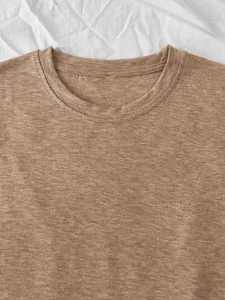Solid color casual short sleeve t-shirt crew neck basic blank top for men and women.