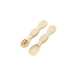 Silicone baby training spoons set, soft food feeding spoon for toddlers learning to eat safely.
