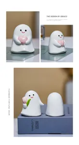 Ornement de fantôme en céramique, joli décor de bureau mignon tenant un cœur ou une tulipe.