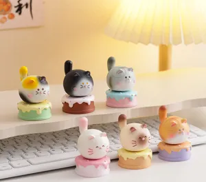 Nettes drehendes Katzen Stressabbau Spielzeugset, schöne Desktop Dekoration und kreatives Geschenk.