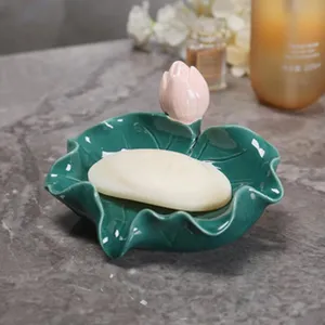 Porte-savon en céramique feuille de lotus avec bouton rose, plateau de rangement salle de bain.