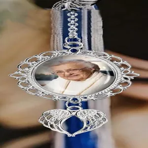 Graduation cap photo memorial charm tassel pendant with custom picture tray for keepsake.