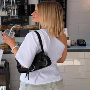 Γαλλικό λευκό ασύμμετρο πλεκτό κοντομάνικο T-shirt με έναν ώμο γυναικείο καλοκαιρινό τοπ