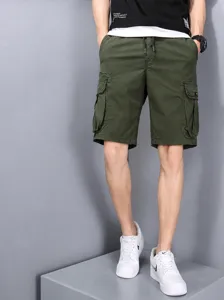 Ανδρικό χακί casual σορτς κάργκο, άνετη φαρδιά γραμμή με κορδόνι και τσέπες.