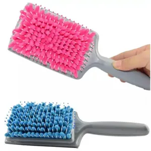 Quick drying hair brush with microfiber pad for fast water absorption and gentle scalp massage.
