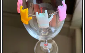 Set di segnapunti per bicchieri da vino in silicone, identificatore tazza colorato.