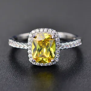 Bague Vintage en Cuivre Plaque Or avec Strass Jaune Taille Coussin Bague de Fiançailles pour Femme Bijoux