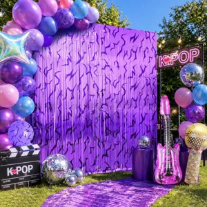 Paarse bliksem franje gordijn achtergrond voor Kpop feest disco verjaardag foto.