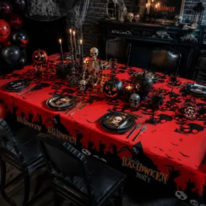 Detail van Halloween wegwerp tafelkleed met enge schedel en pompoen print voor party.