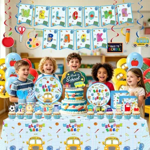 Schulanfang Party-Dekorationsszene mit bunten Bannern, Tellern, Bechern und fröhlichen Kindern.
