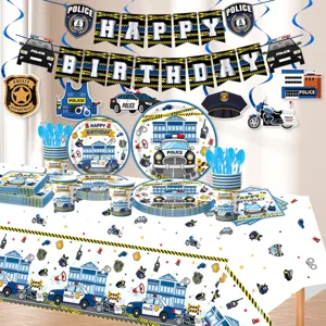 Detailansicht des Polizeithema Kindergeburtstag Partydeko Set mit Geschirr und Banner.
