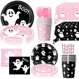 Conjunto de vajilla de fiesta de Halloween con fantasma negro y rosa, platos, vasos y servilletas.