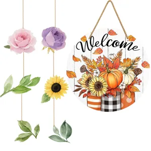 Erntedank Holz Türschild und hängende Blumen Blätter Ornamente Detailansicht, Herbst.