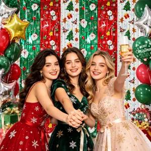 Όμορφη χριστουγεννιάτικη κουρτίνα tinsel με πολύχρωμη εκτύπωση κινουμένων σχεδίων για πάρτι.
