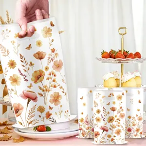 Sacchetti regalo per feste floreali autunnali con stampa di fiori di campo ad acquerello