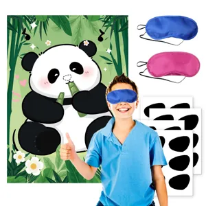 Niedliches Panda Party Spielset mit Poster, Augenbinden und Stickern für Kindergeburtstag.