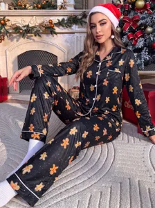 Pijama de navidad estampado gingerbread manga larga para mujer, detalle hogar.