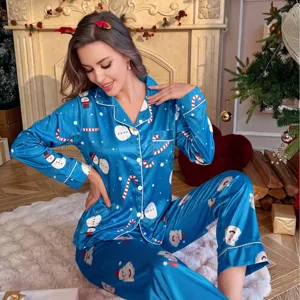 Ensemble pyjama en satin de Noël pour femme, haut à manches longues et pantalon de détente.
