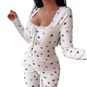 Ensemble de pyjama en côte à manches longues et imprimé cœur mignon avec lacets pour femme