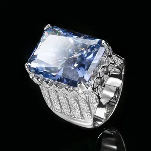 Bague de Luxe en Strass Carré Taille Radiant Bague de Bande en Cuivre Plaqué Or pour Femmes Bijoux de Déclaration Géométrique Mode Cadeau Bague au Doigt