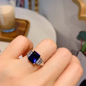 Elegante anello stile europeo con pietra preziosa rettangolare 8x10 blu argento da donna.