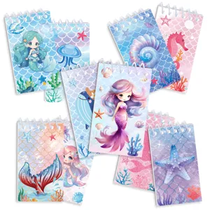 Set cuaderno espiral sirena, ilustraciones dibujos animados marinos, bloc notas estudiante detalles claros.