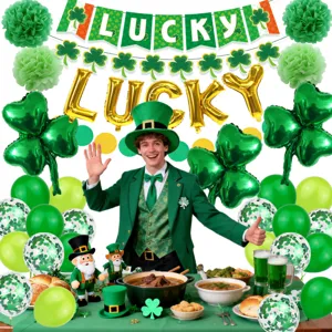 St. Patrick's Day Party Deko Set mit Kleeblatt Banner, grünen Luftballons und Folienballons.