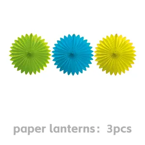 Ensemble de 3 lanternes en papier colorees pour decoration de fete et suspension.