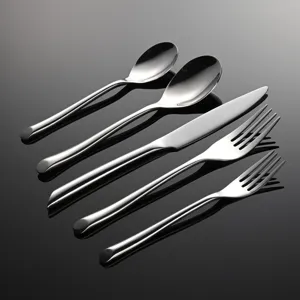 Stoviglie occidentali in acciaio inossidabile 430 Coltello cucchiaio forchetta Moderno minimalista Cucina Posate