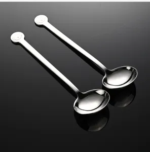 Cucchiaio in acciaio inossidabile con design koala, elegante cucchiaio da zuppa lungo.