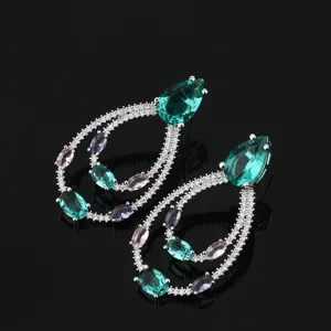 Πολυτελή σκουλαρίκια Zirconia Water Drop για γυναίκες Sexy γεωμετρικά σκουλαρίκια με ένθετο στρας Δώρο κοσμημάτων για την Ημέρα του Αγίου Βαλεντίνου