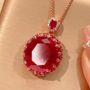 Atemberaubende ovale rote synthetische Korund Anhänger Halskette in Roségold-Optik. Schmuck.