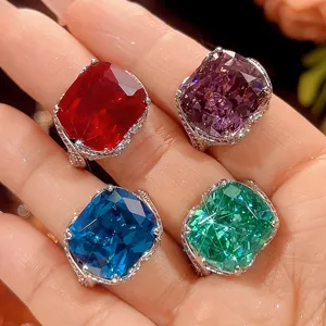 Vintage Cushion Cut Simulated Red Corundum Ring Copper Gold Plated Zirconia Inlaid Luxury Retro Finger Ring For Women Party Jewelry Gift