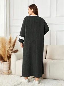Plus size long knit robe features a contrast sleeve design, round neck and loose cozy fit.