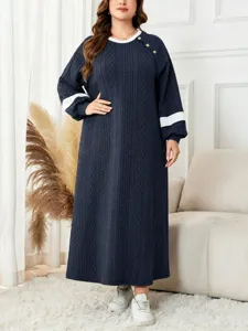 Plus size knit long sleeve maxi dress with contrast color block crew neck loose warm casual robe