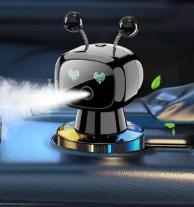 Difusor de aromaterapia para automovil con diseño de robot y bonitos ojos LED brillantes hoy.