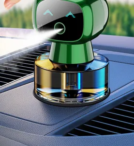 Vista detallada del difusor de aroma para auto, robot inteligente con spray de niebla.