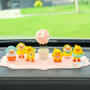 Niedliche gelbe Enten Auto Armaturenbrett Ornament Set mit rosa Antirutschmatte für Auto