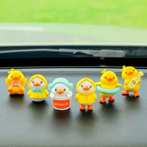 Süße Kleine Gelbe Ente Auto Armaturenbrett Ornamente Harz Cartoon Tier Figur Set Mit Rutschfester Matte Fahrzeug Inneneinrichtung